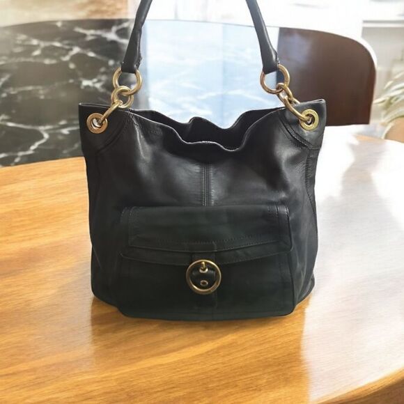Coach Handbags - Coach Leather Shoulder Bag Rehab